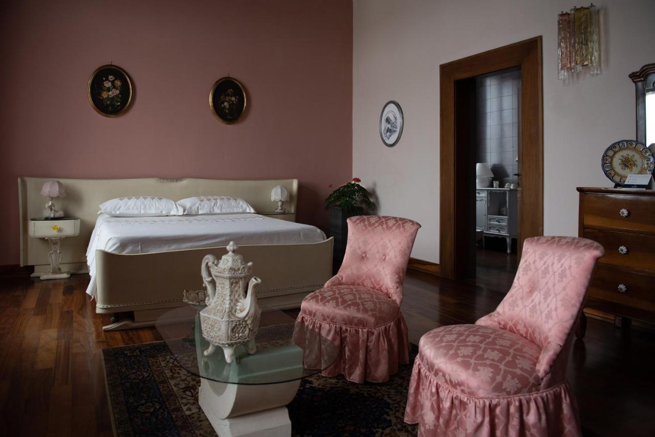 Palazzo Bed And Breakfast Calvisano Eksteriør billede